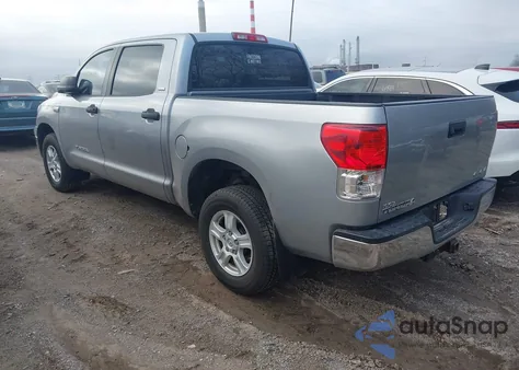 2013 Toyota Tundra Grade 5.7L V8 z USA, uszkodzony, nr VIN 5TFDW5F11DX285480